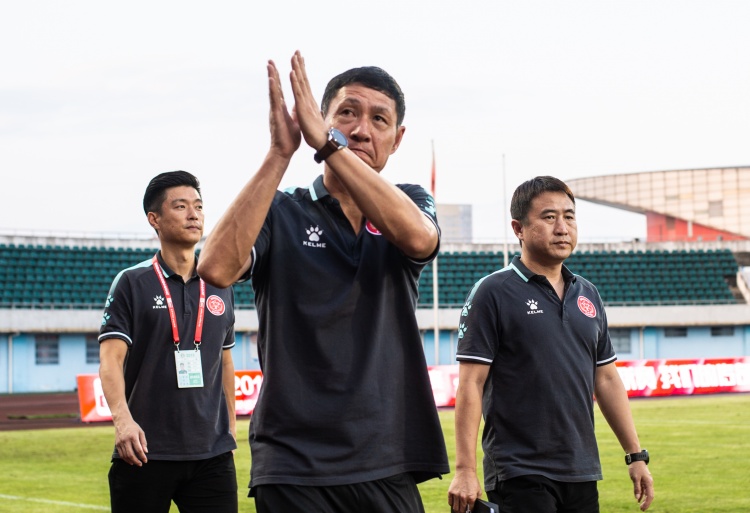廣州豹客場(chǎng)4-2大逆轉(zhuǎn)重回第三，黎兵：這是廣州豹最需要的精氣神