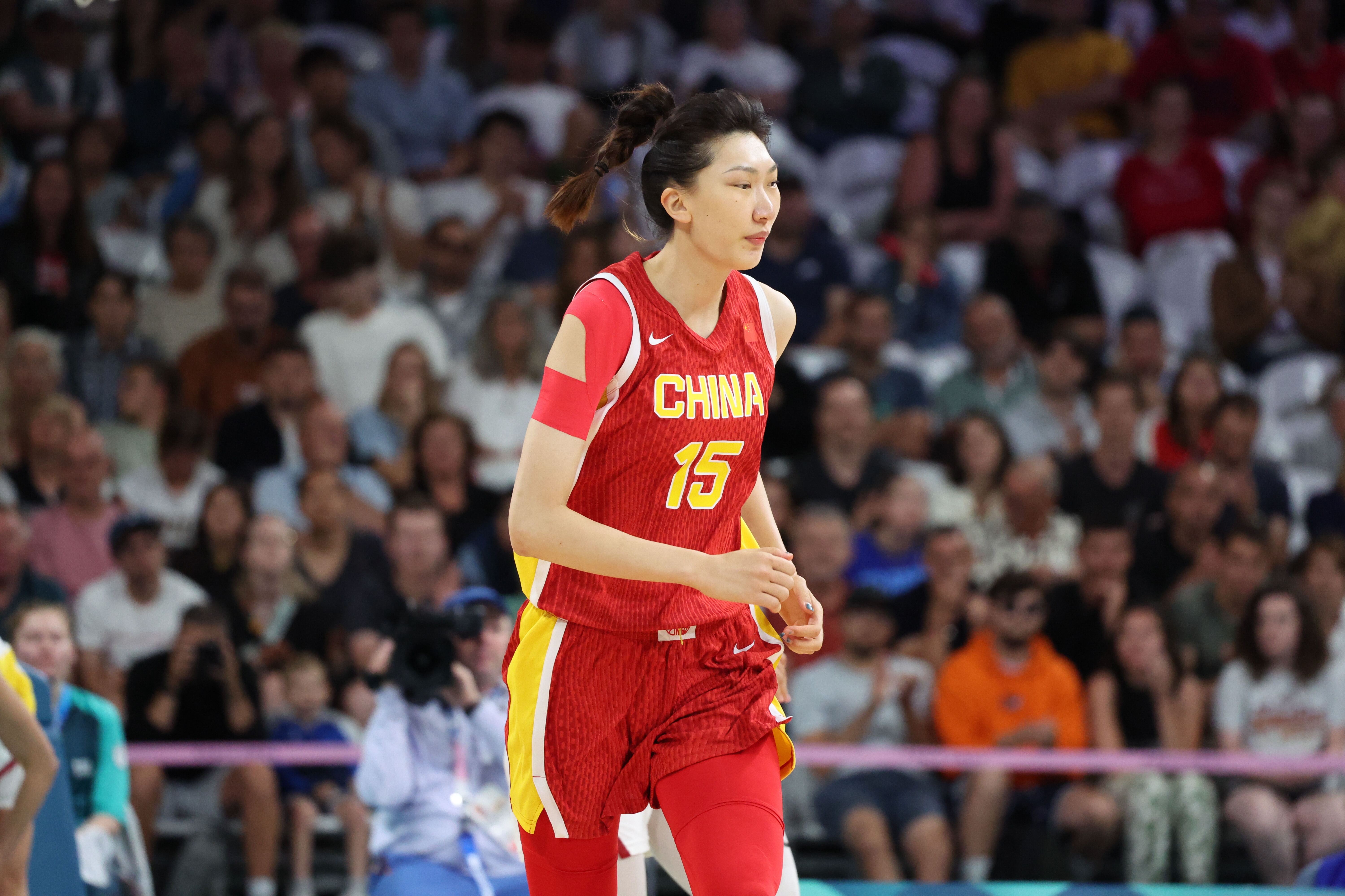 碾壓之勢！中國女籃首節(jié)20-7凈勝波黑女籃13分 18-2結(jié)束首節(jié)