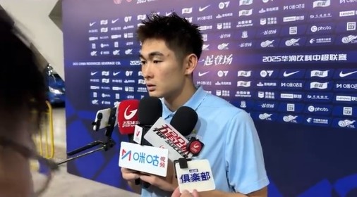 陳晉一：大家都以為我慣用左腳，有必要有需要時(shí)右腳也可以用一下