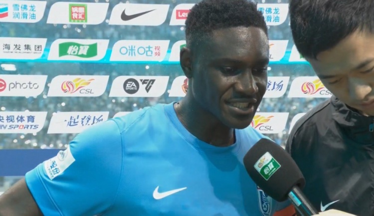 馬萊萊：這3分對我們非常關鍵，大連球迷幾乎每場都超5萬太棒了