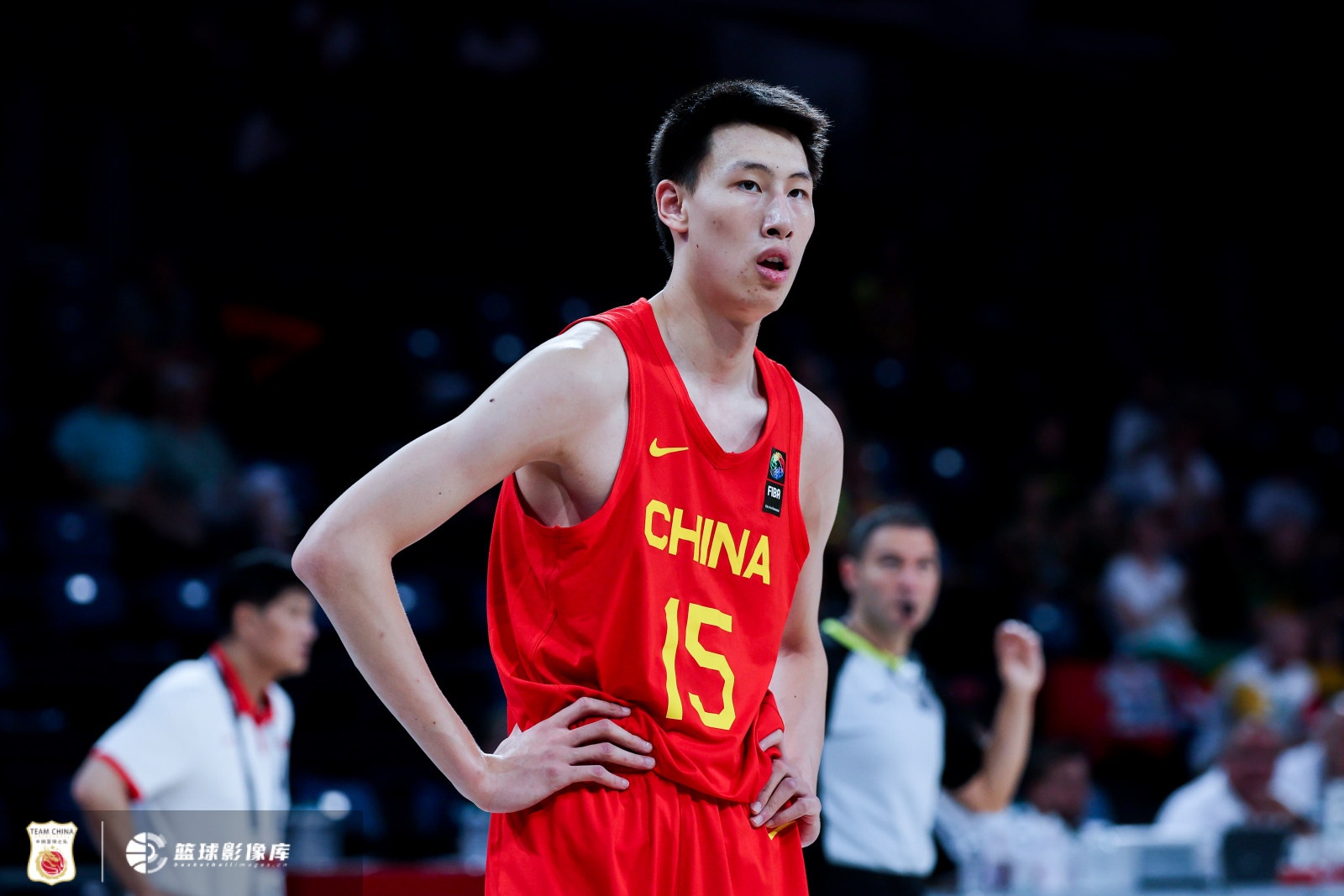 小組三戰(zhàn)籃板均輸！媒體人：U19鋒線卡位意識(shí)太差 靠斯楠苦苦支撐