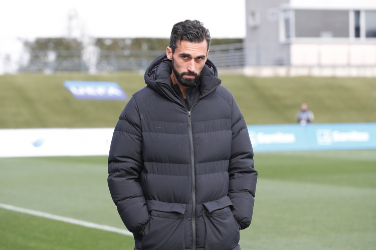 阿韋洛亞：執(zhí)教皇馬卡斯蒂亞責(zé)任重大 慶幸迭戈-洛佩斯加入教練組