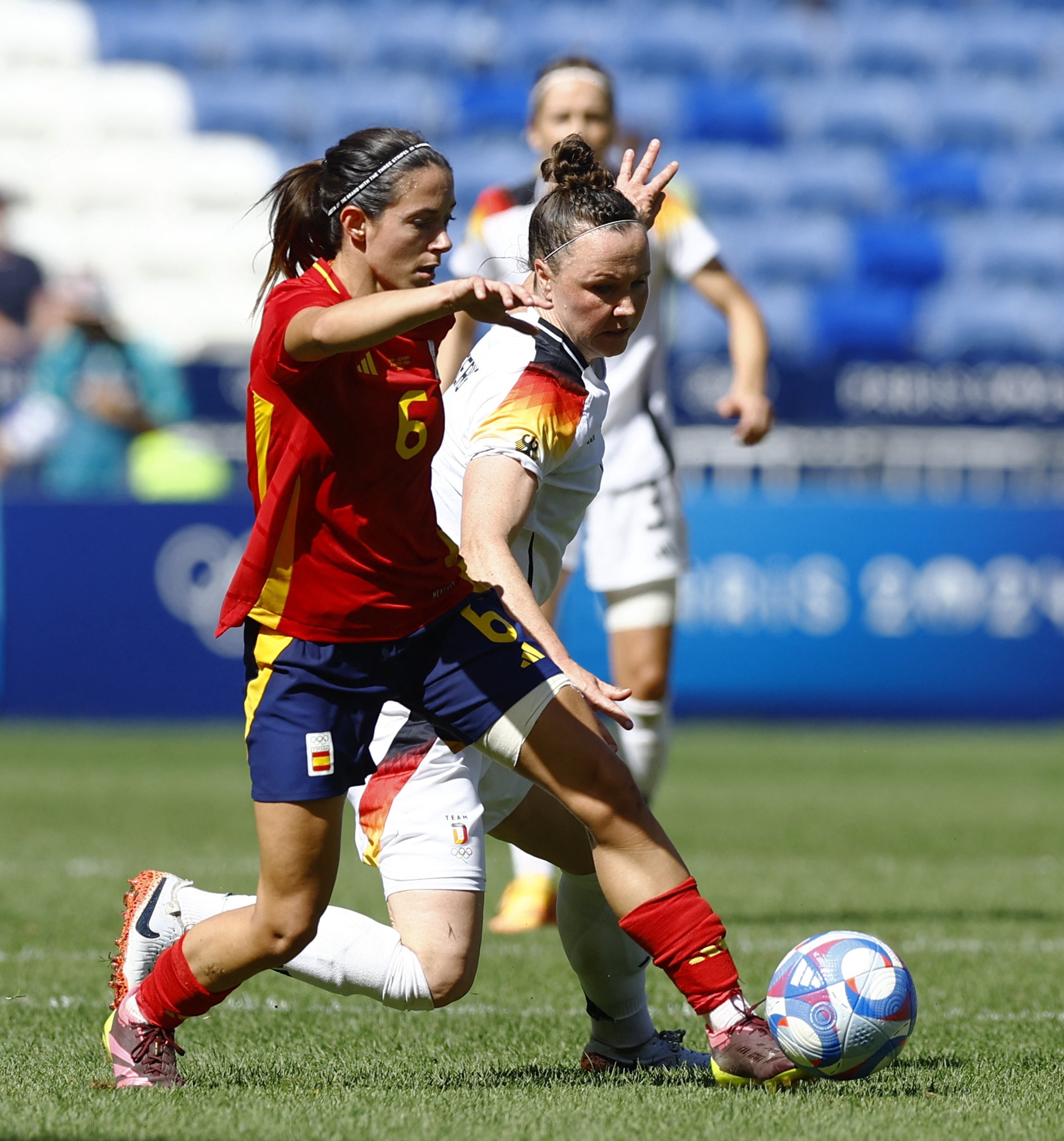 邦馬蒂：我們立志繼續(xù)書寫歷史，要爭取打入女足歐洲杯決賽