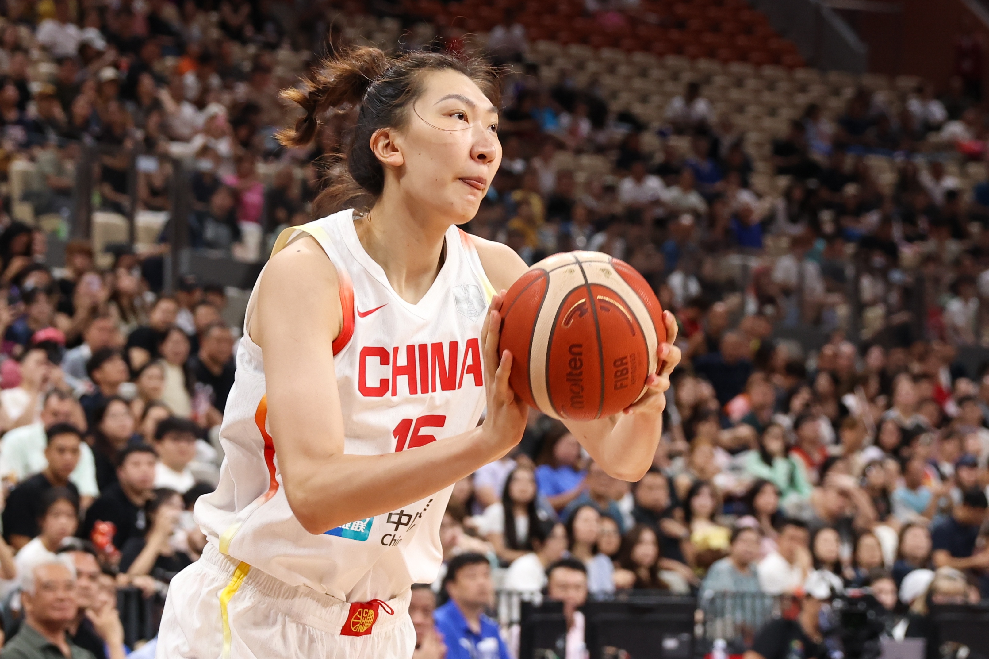效率不行！韓旭半場(chǎng)8投僅3中拿到6分4板3助 正負(fù)值-11全隊(duì)最低