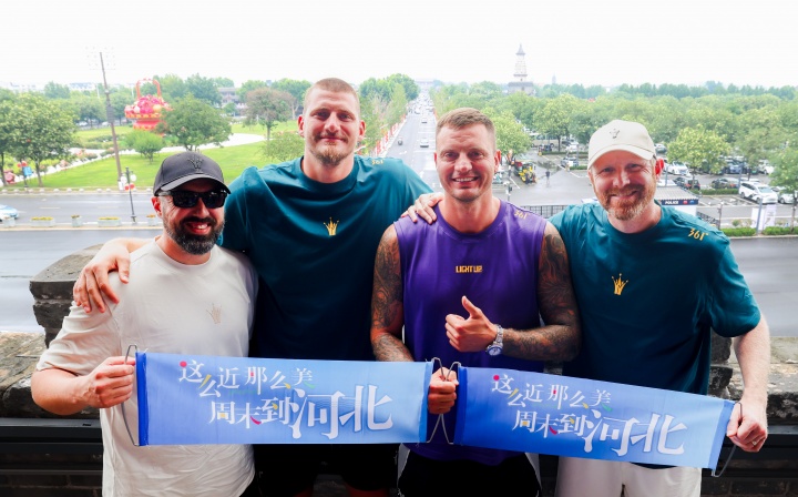 有點(diǎn)天賦嗷??約老師周末到河北??互動(dòng)秀中文：這么近 那么美