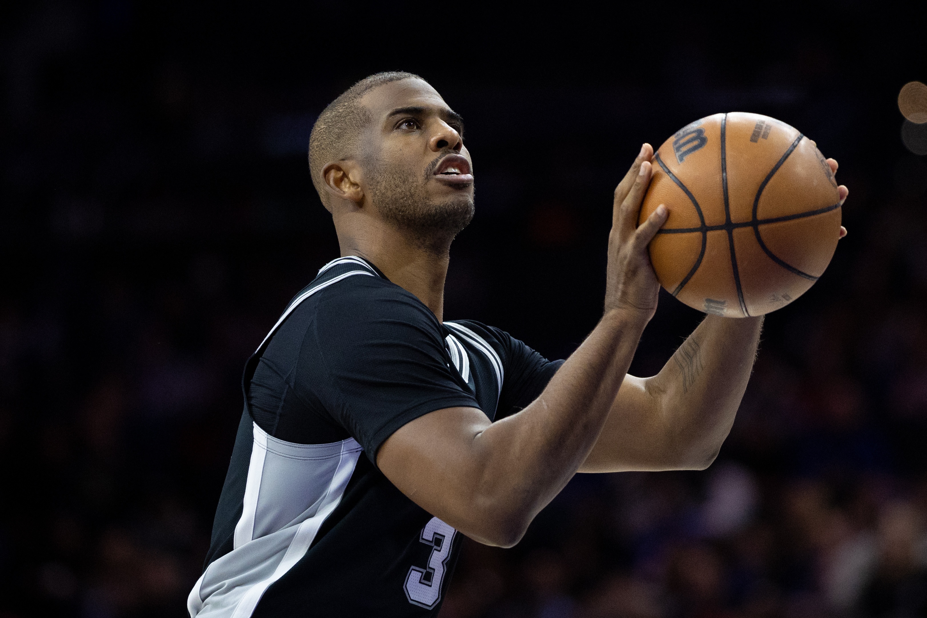 保羅回歸！媒體人：快船休賽期在能力范圍內(nèi)盡可能補(bǔ)充了所有短板