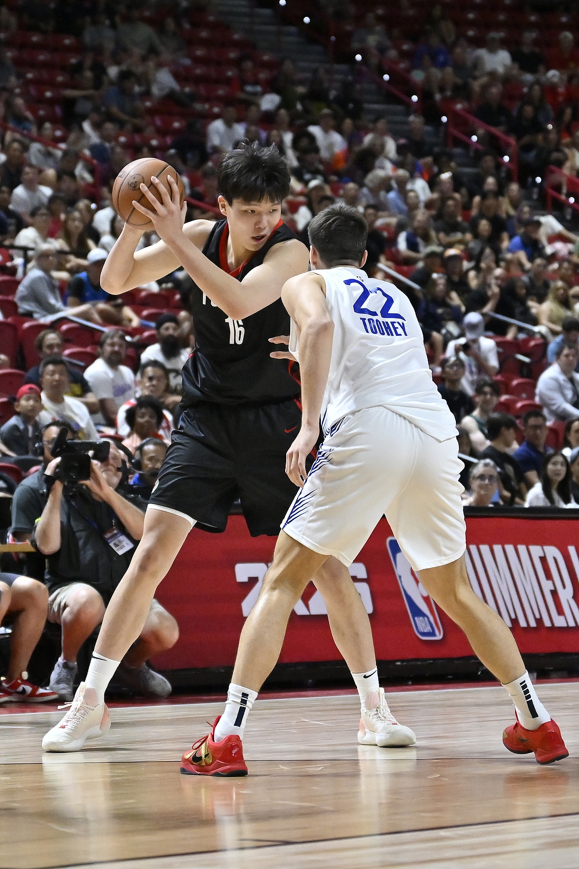 阿里納斯：楊瀚森能打任何位置 開(kāi)拓者中鋒多 楊可像韋伯那樣打4