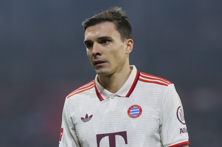 法爾克官網(wǎng)：熱刺和阿森納有意帕利尼亞 球員已不在拜仁計(jì)劃當(dāng)中