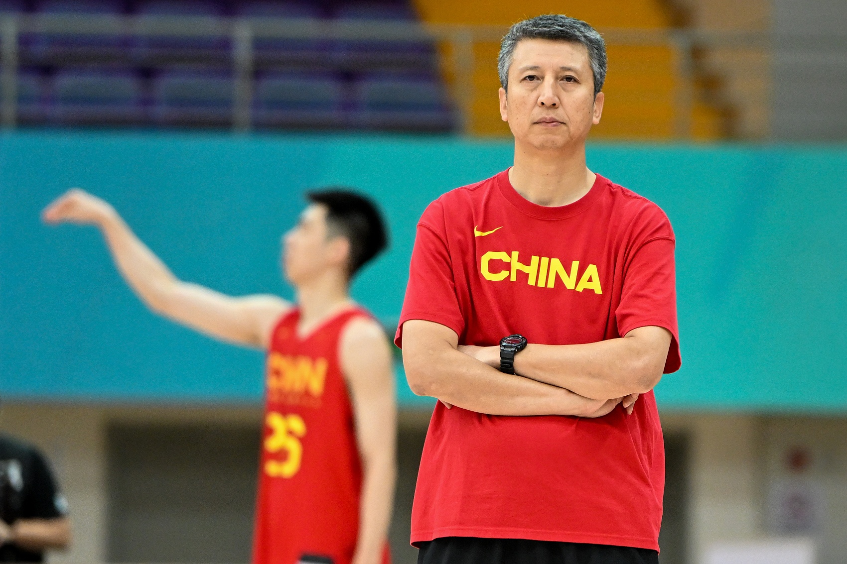 媒體人：中國男籃后衛(wèi)角色轉(zhuǎn)換慢 打定點還是打擋拆老要糾結半天