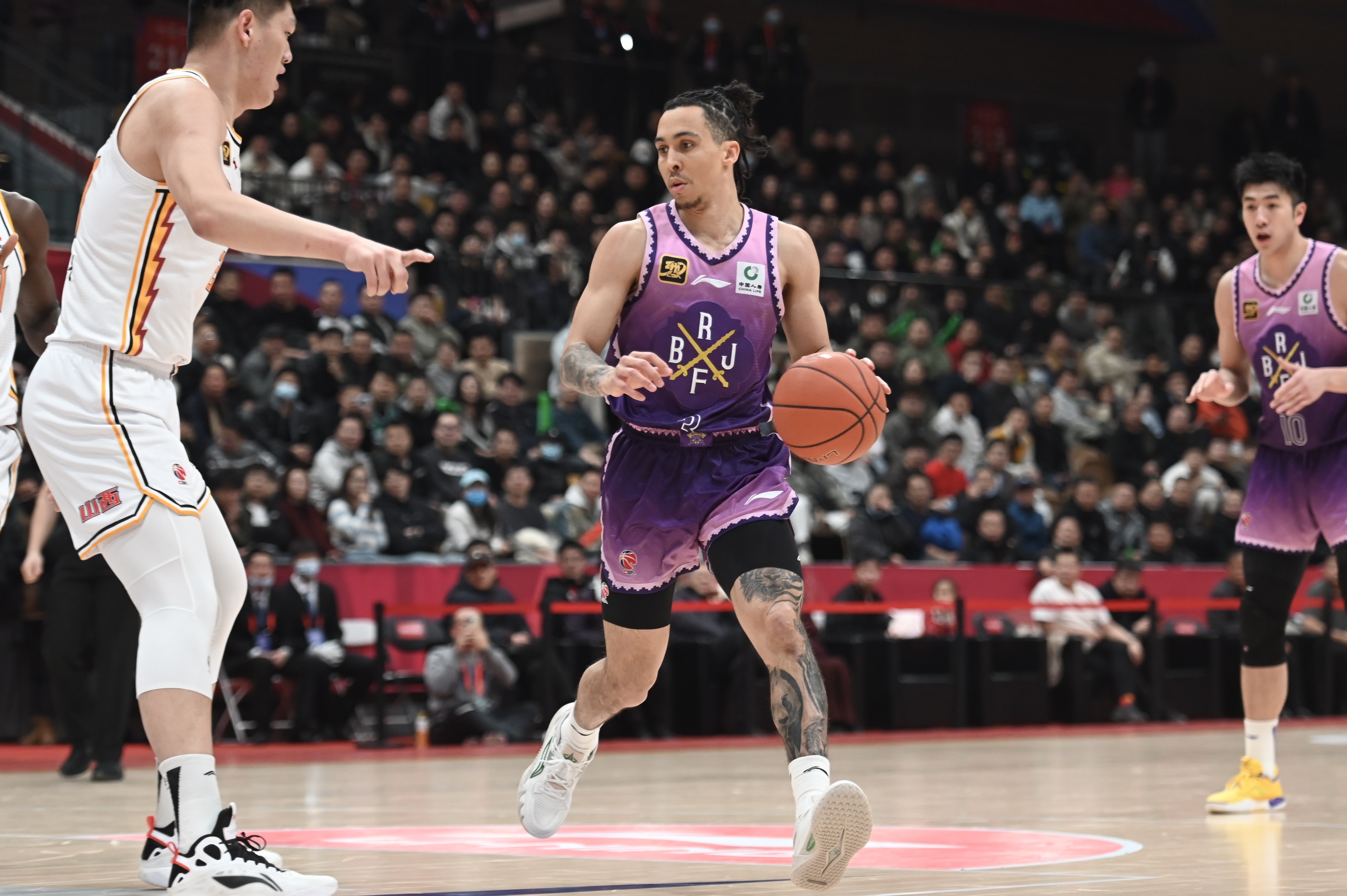 場均15.8分6.3助攻??！媒體人：前北控外援特萊斯將加盟福建隊