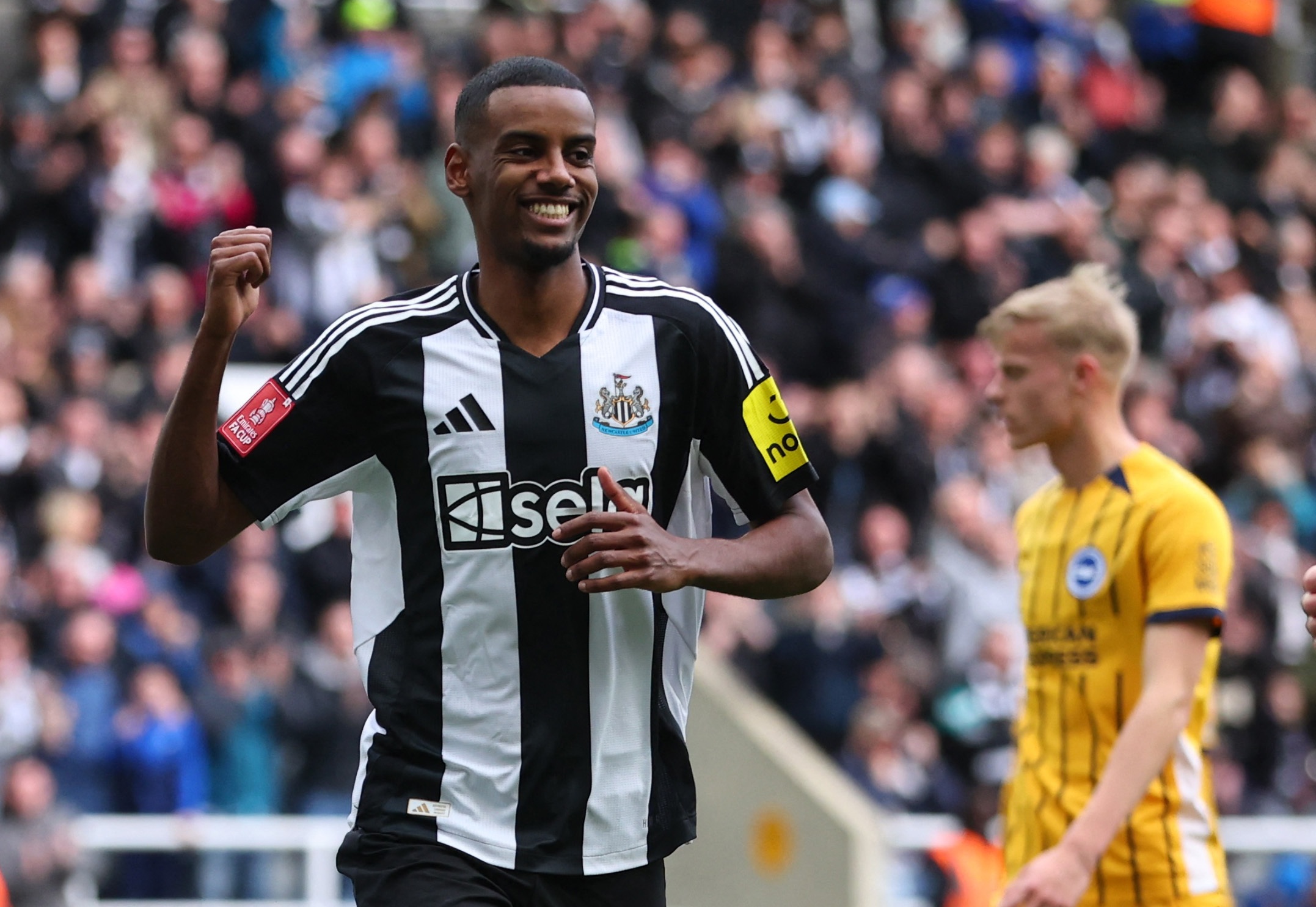 鏡報(bào)：盡管伊薩克尋求離隊(duì)，但曼聯(lián)、阿森納、切爾西已排除引進(jìn)他