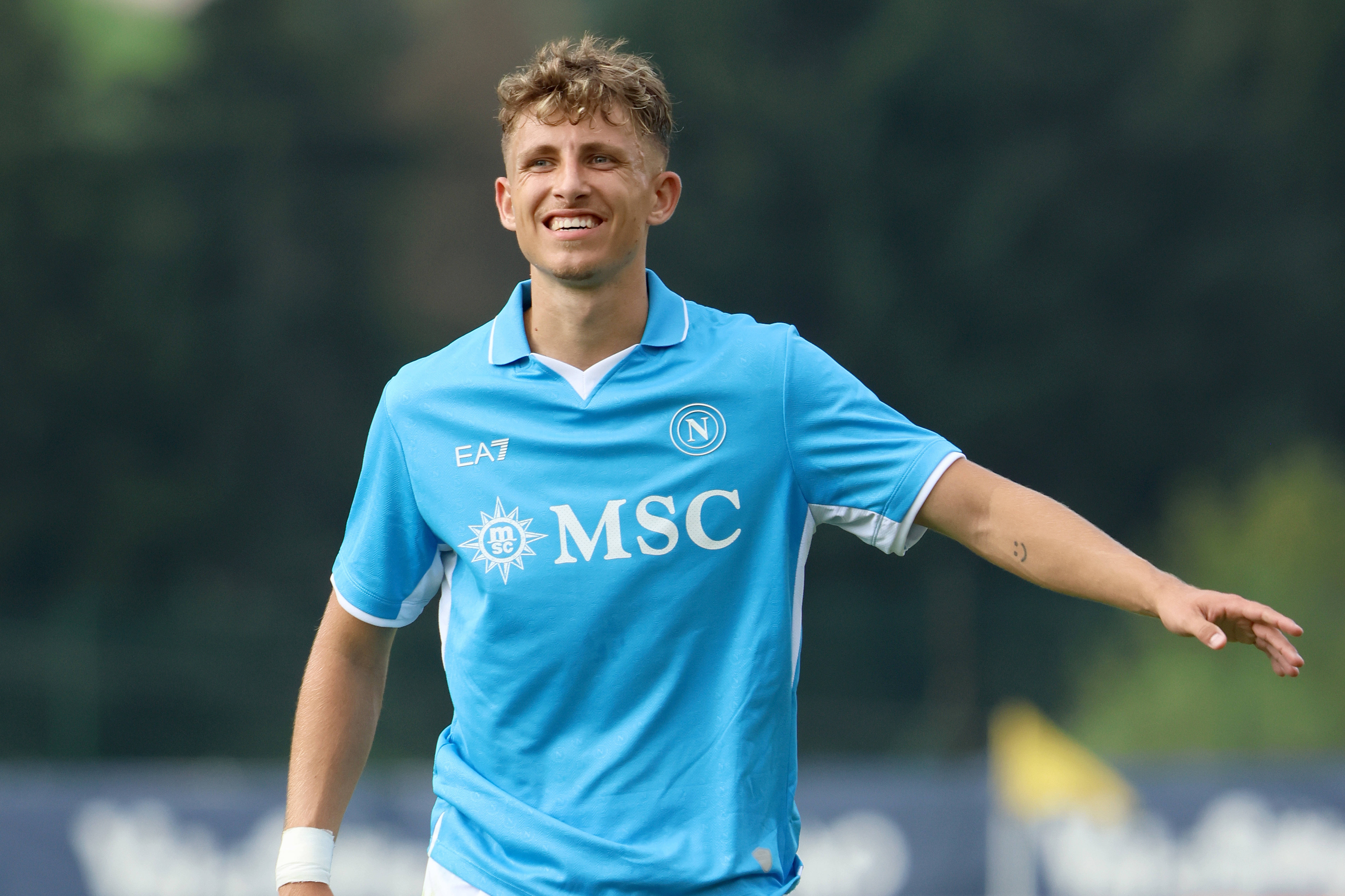 62場0球！那不勒斯官方：林德斯特倫租借+選擇買斷轉(zhuǎn)會沃爾夫斯堡