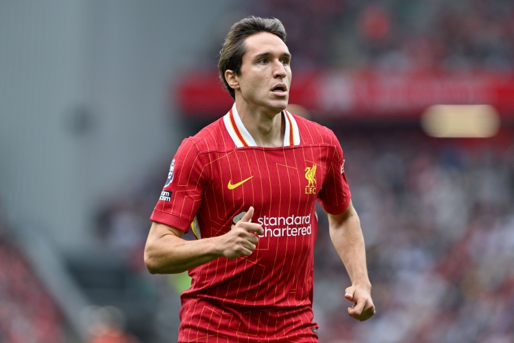 記者：基耶薩并未隨隊參加亞洲行，他專注解決自己的未來問題