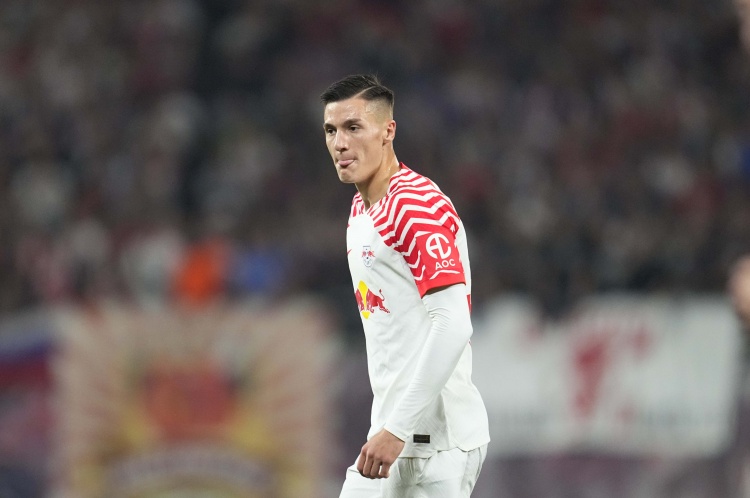 記者：曼聯(lián)仍未放棄和紐卡競爭塞斯科，萊比錫要價8千萬歐