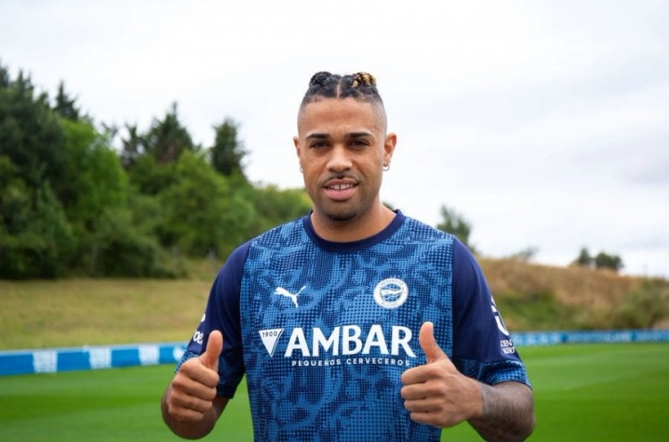 世體：前皇馬前鋒馬里亞諾將正式加盟阿拉維斯，并簽下兩年合同