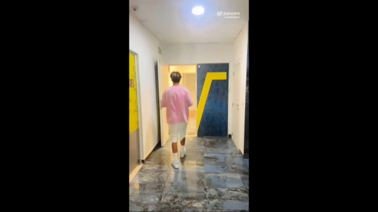 15歲劉凱源比利亞雷亞爾報到完成，后天開始訓(xùn)練