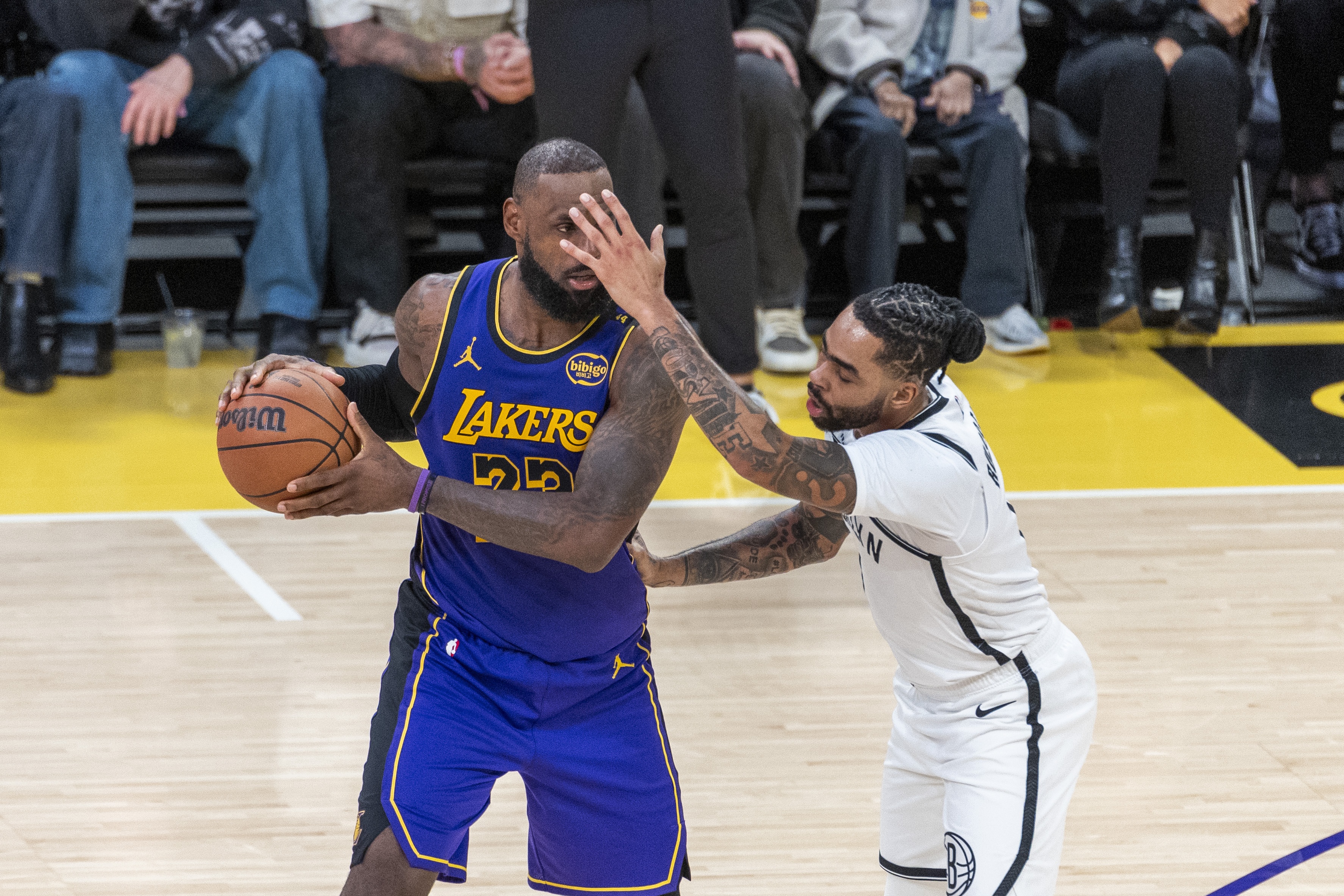 拉塞爾談體系差異：湖人的不太一樣 籃網(wǎng)很?chē)?yán)謹(jǐn)幫我成為職業(yè)球員