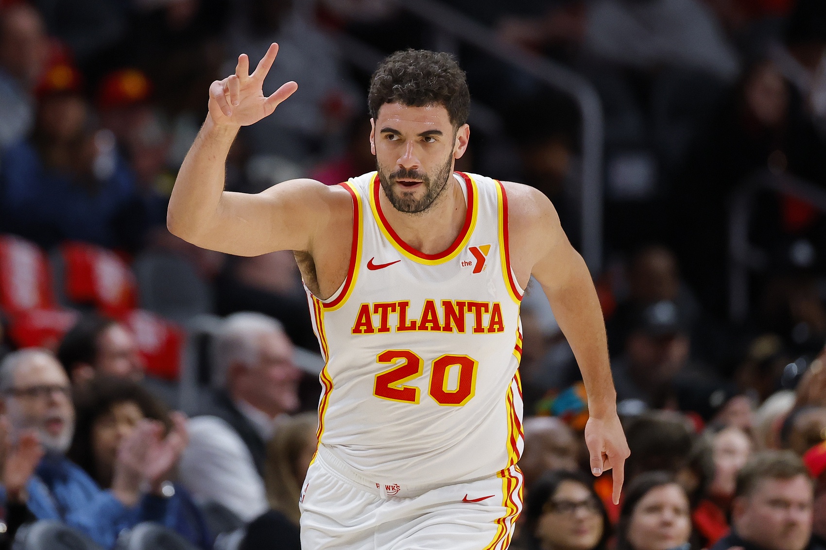 騎士??老鷹??綠軍??爵士 尼昂今年已經(jīng)換了4支球隊