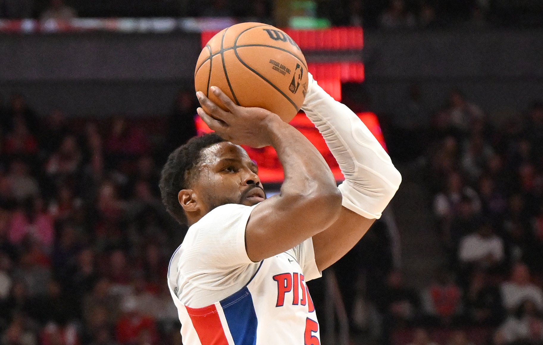 比斯利：我心里憋著勁要擊潰眼前任何對手 要再次證明自己屬于NBA