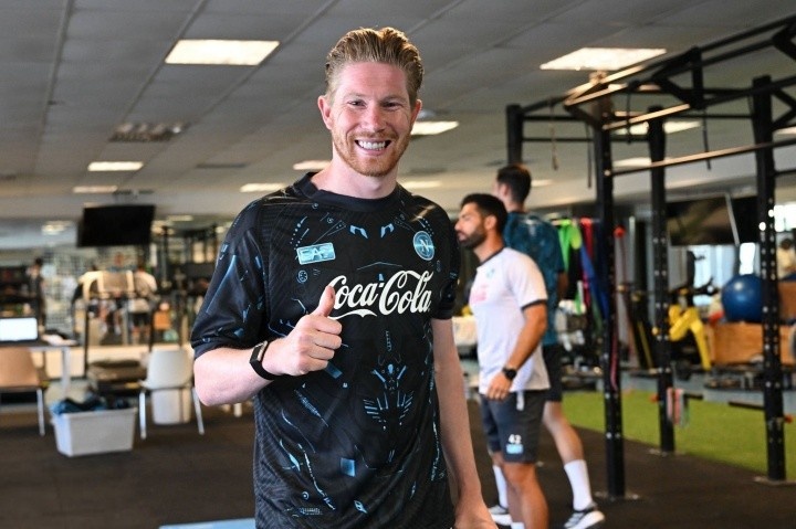 德布勞內(nèi)：以前從未想過來意大利；孔蒂的執(zhí)教方式與我習(xí)慣的不同