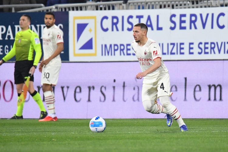 記者：馬賽就租借本納塞爾提供新報(bào)價(jià)，米蘭希望至少1000萬歐出售