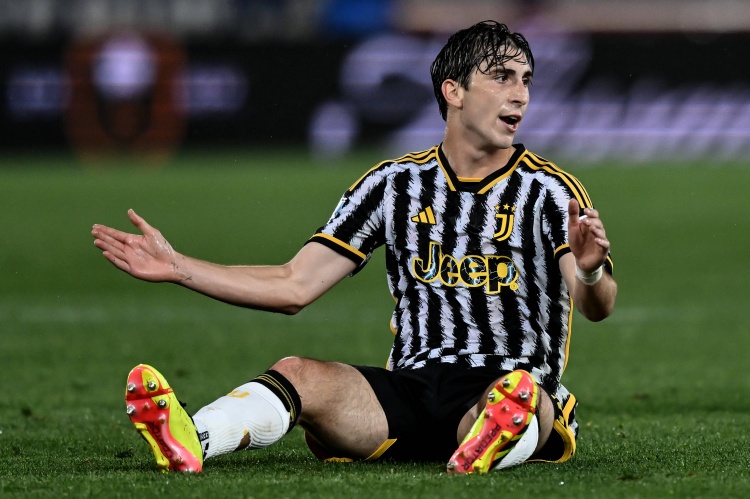 羅馬諾：那不勒斯對米雷蒂很感興趣，但不愿花費(fèi)超2500萬歐轉(zhuǎn)會費(fèi)