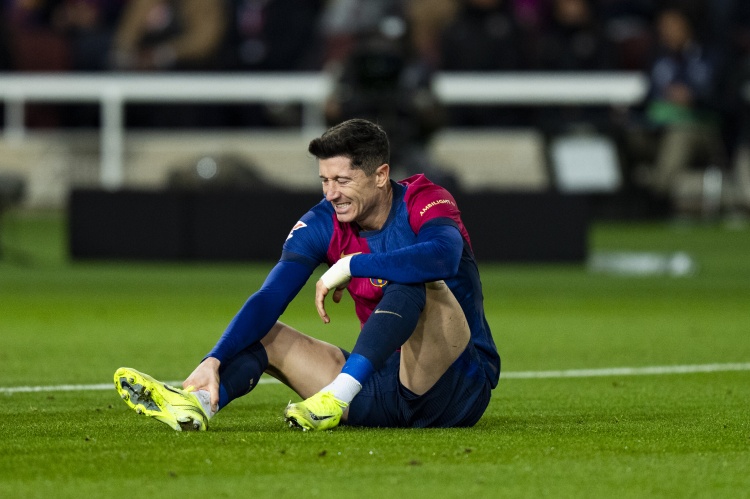 阿斯：萊萬左腿股二頭肌不適恐缺席前3輪西甲，不排除9月才復(fù)出