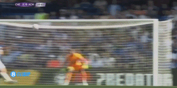 差一點！帕爾默禁區(qū)內“二踢腳”彈射，稍稍高出橫梁