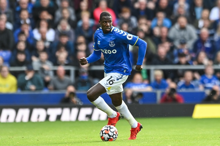 斯基拉：前埃弗頓中場杜庫雷將自由轉(zhuǎn)會去沙特踢球