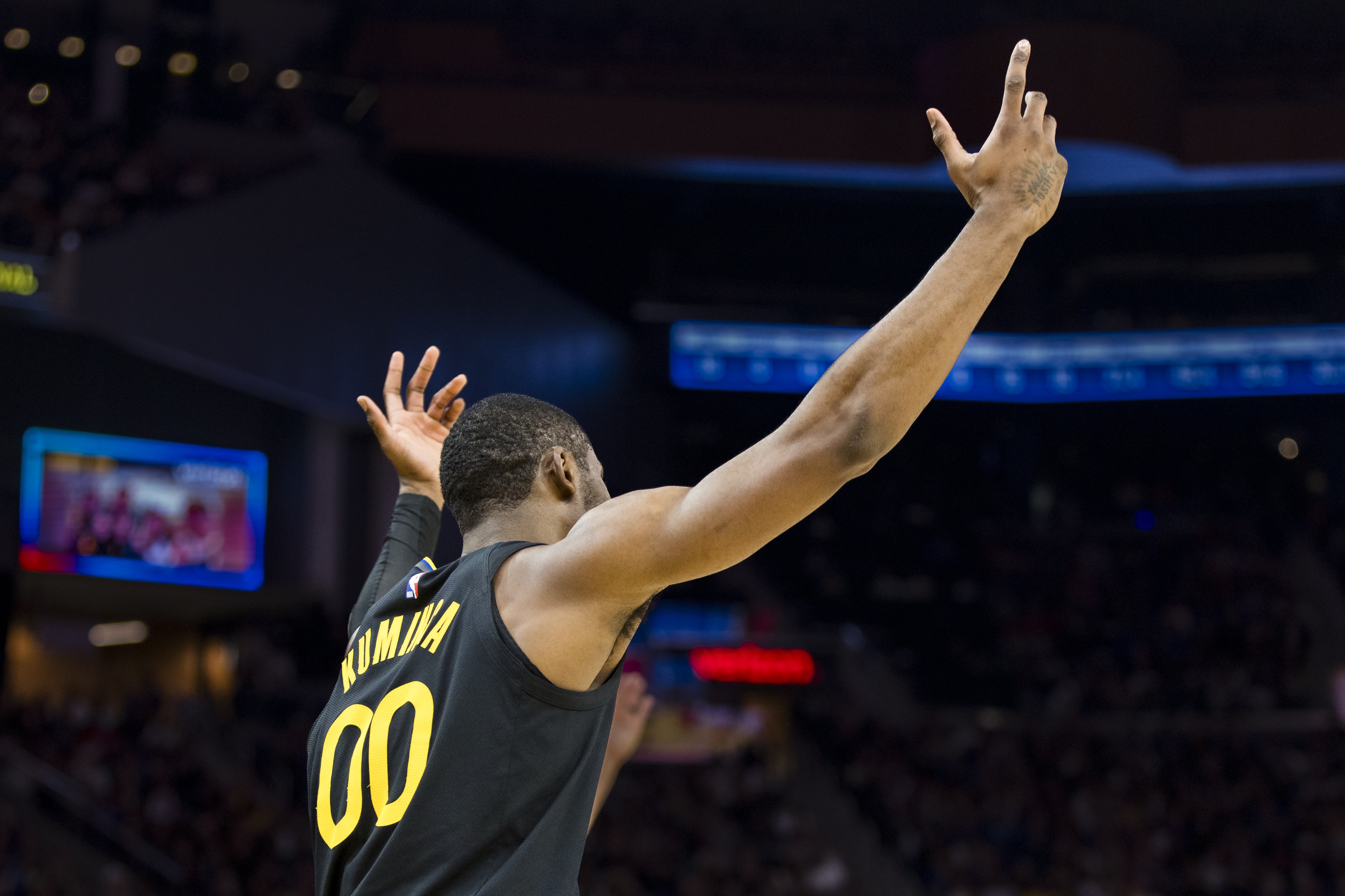 一名高管認(rèn)為庫明加值5年1.25億 認(rèn)為他比麥克丹尼爾斯上限更高