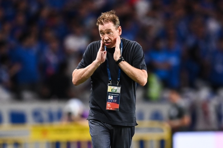 東體：申花要專注于自己，不能帶著不甘的情緒陷入場外紛爭