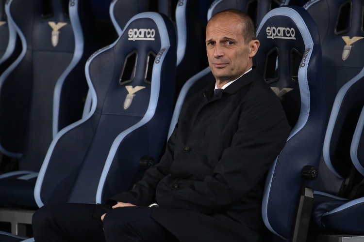 跟隊(duì)記者：米蘭將在對(duì)巴里的比賽前讓新援登場(chǎng)亮相，接受球迷歡迎