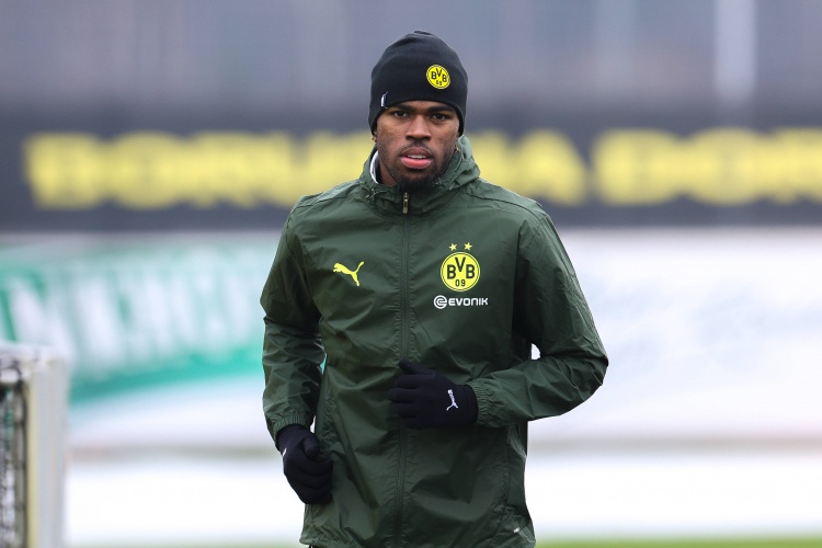 羅馬諾：多特提出2000萬歐租借+買斷報價，希望引進楚克烏梅卡