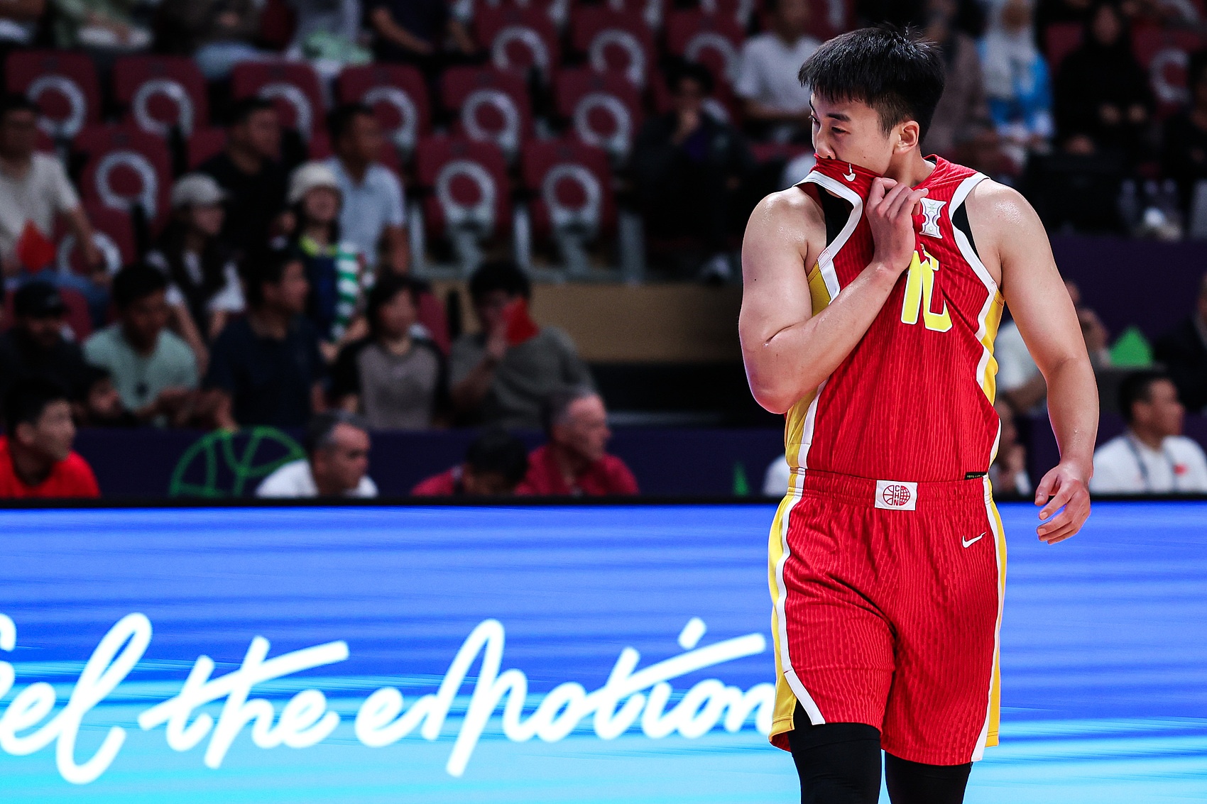 王俊杰：在海外打球兩次從最厲害變倒數(shù) 自身水平像塵土一樣渺小