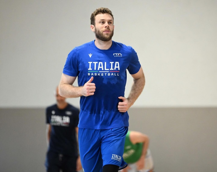 前隊(duì)友梅利談東契奇：別人不可能完成的事情 對(duì)他來(lái)說(shuō)就是基操