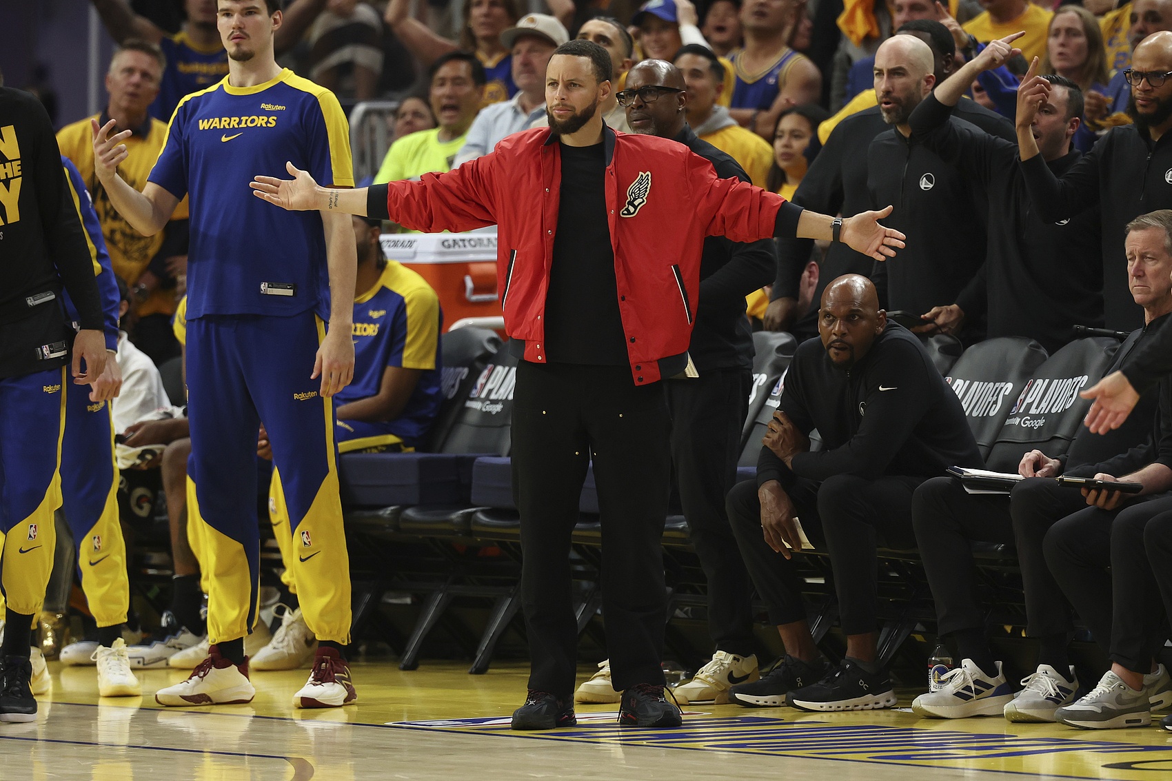 庫里展望新賽季：若我沒受傷本有機會過次輪 新賽季仍會全力爭冠