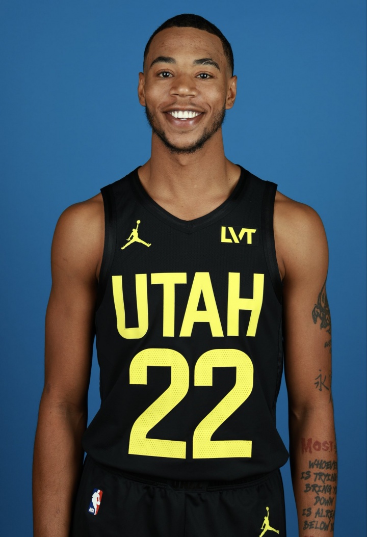 有動(dòng)作了！名記：勇士和2023年落選秀側(cè)翼金西達(dá)成一份合同