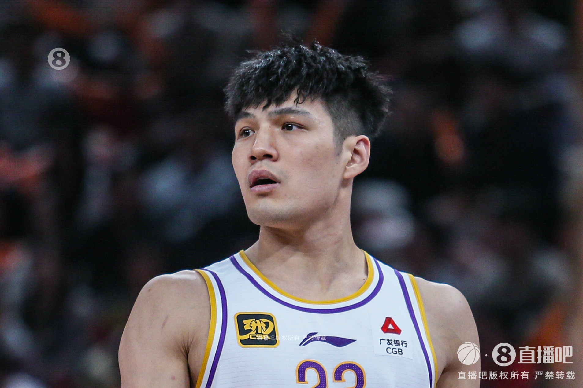 媒體人：陳國豪不可能當(dāng)5號位用 但當(dāng)個換5號位的籌碼還是可以的