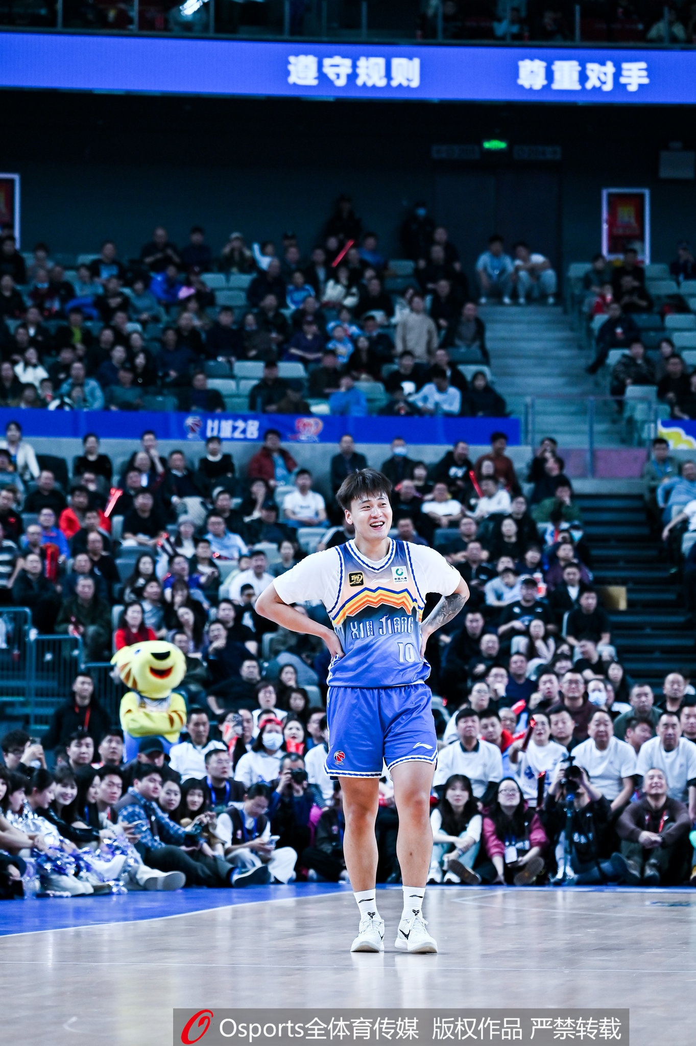 媒體人：趙睿如果和周琦聯(lián)手 保持健康 絕對(duì)是總冠軍的有力爭(zhēng)奪者