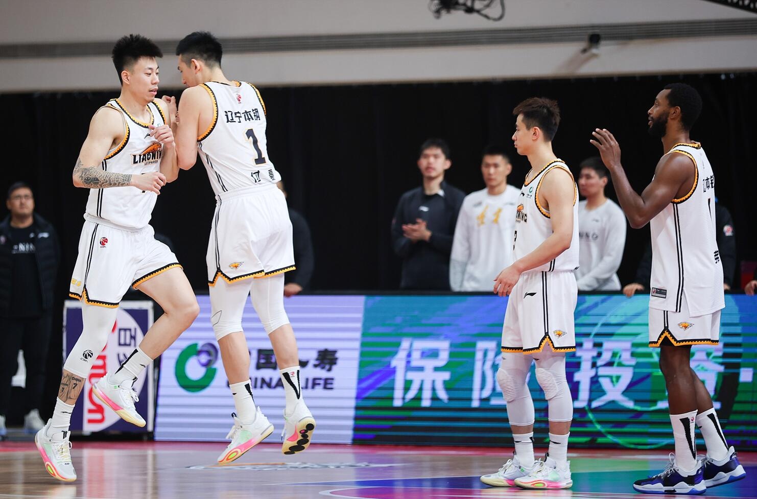 最后一個(gè)給誰？張鎮(zhèn)麟被交易至上海 遼寧依然還剩1個(gè)頂薪名額