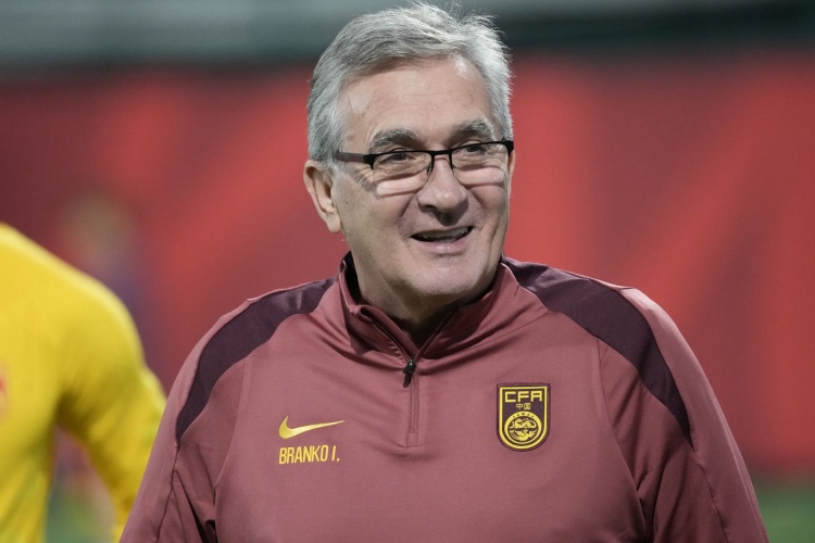 囊中羞澀！國足此前選帥預(yù)算100-120萬歐，與名帥談判起步價(jià)懸殊