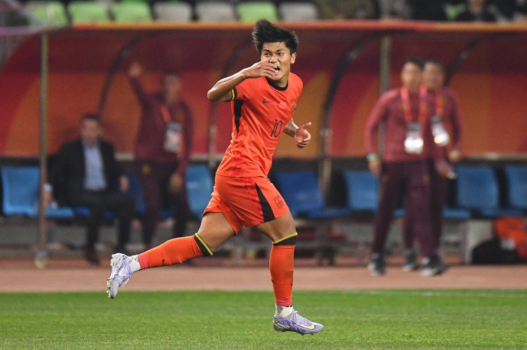 蒯紀(jì)聞：對陣澳大利亞要先做好防守，再去想一些進攻的套路