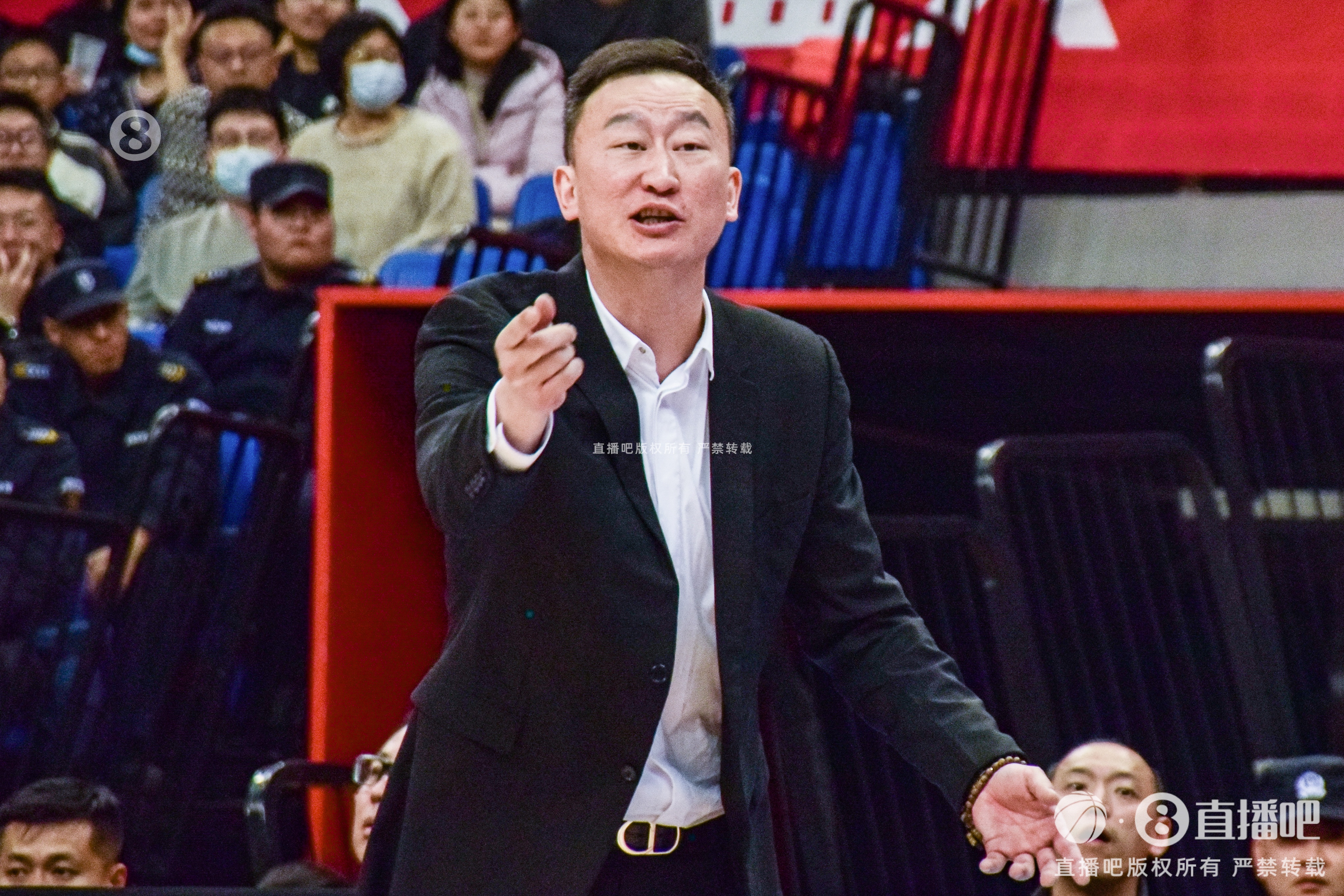 楊瀚森“接班人”定了！青島男籃鎖定未來雙子星：李俊賢、叢睿言