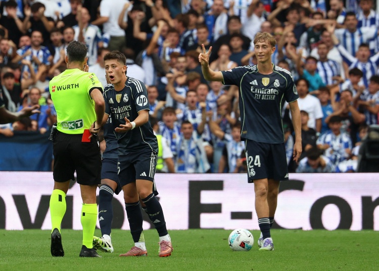 要開團了？世體：皇馬將向FIFA提交裁判報告，許多內(nèi)容與巴薩有關