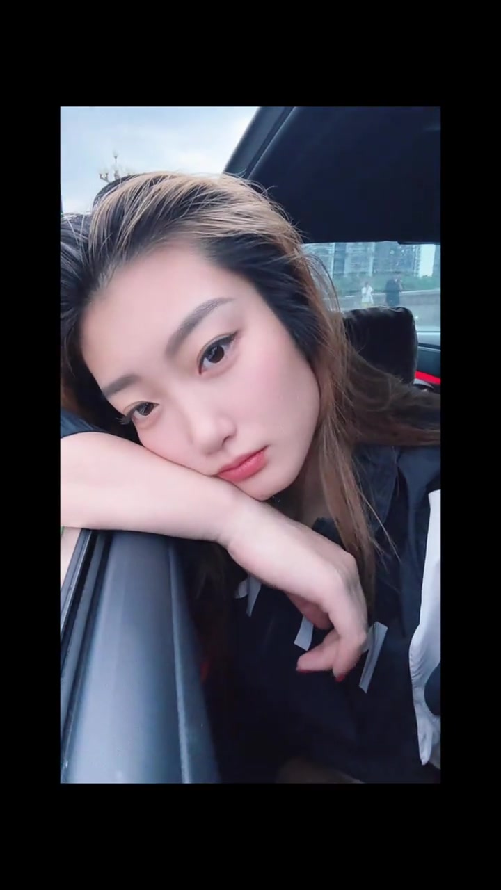 美！李夢(mèng)曬日常隨筆：快樂(lè)的答案在每一天 快樂(lè)就這么簡(jiǎn)單